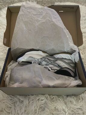 ASICS White and Black Mesh Running Shoe with Gray Accents